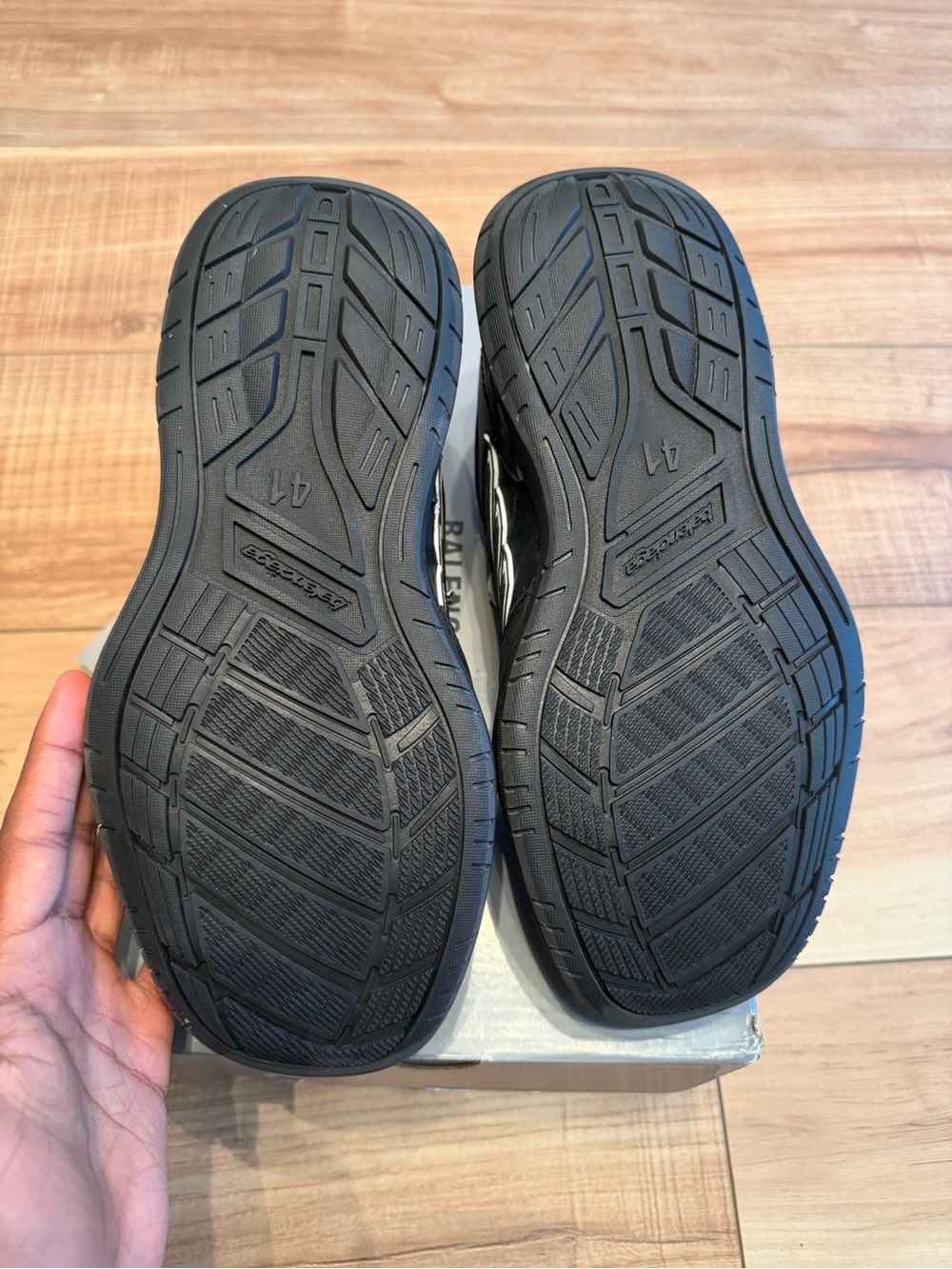 Balenciaga Black Leather Runner with White Accents - Picture 6 of 6